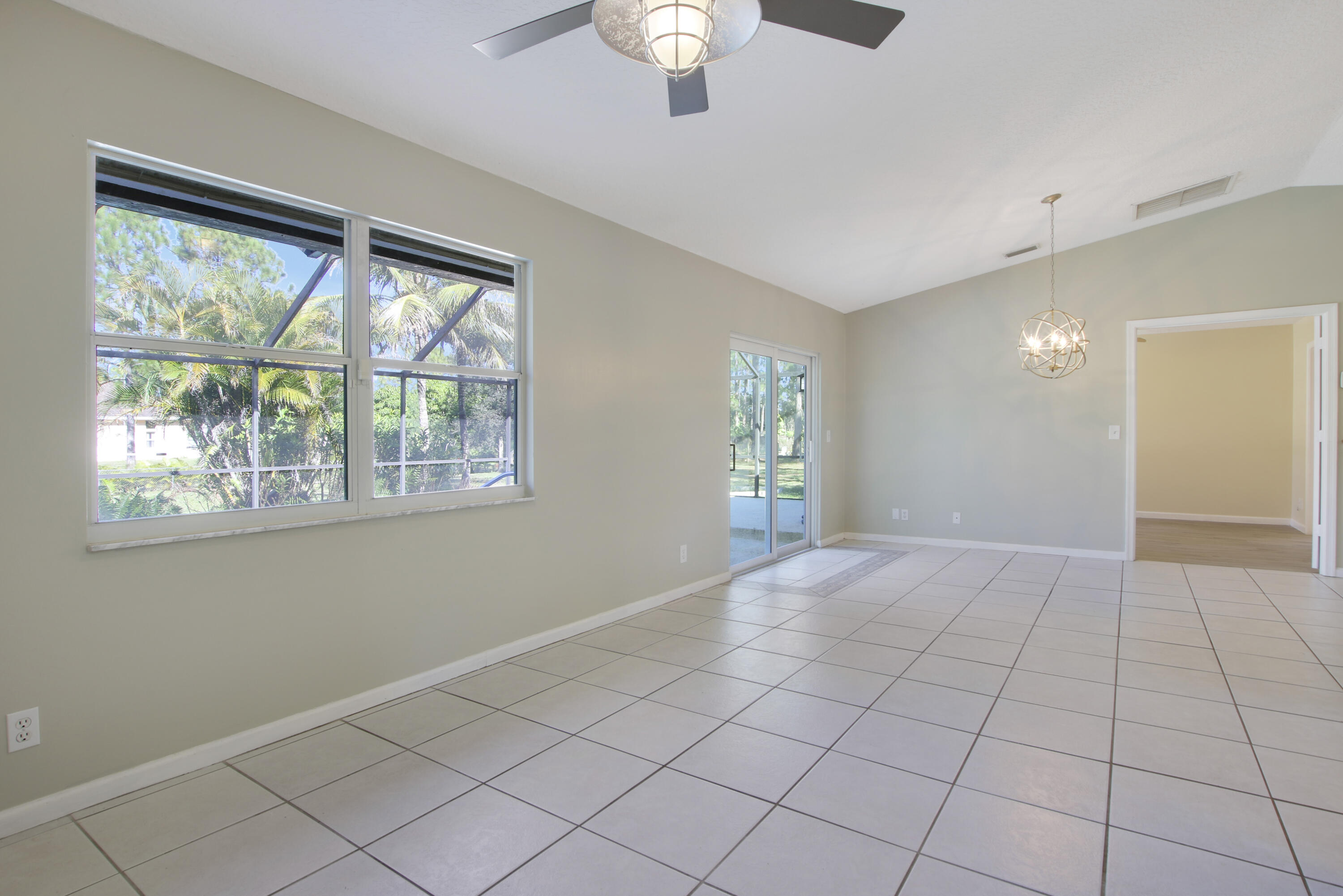 13635 86th Road North The Acreage, FL 33412 - Photo 7 of 33 5B26DD97-9C1B-4C11-8B48-AB6C1F0D08F6