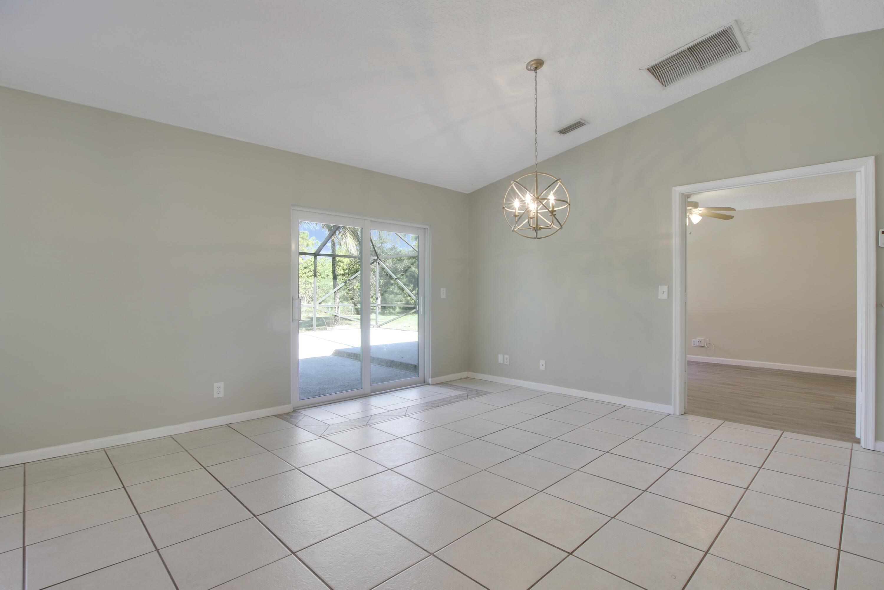13635 86th Road North The Acreage, FL 33412 - Photo 8 of 33 15407FF5-7E7C-43BC-A484-74B29468174F