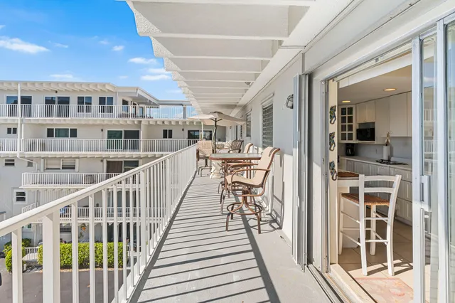 $2,005 | 3500 South Ocean Boulevard, Unit 405, South Palm Beach, FL 33480