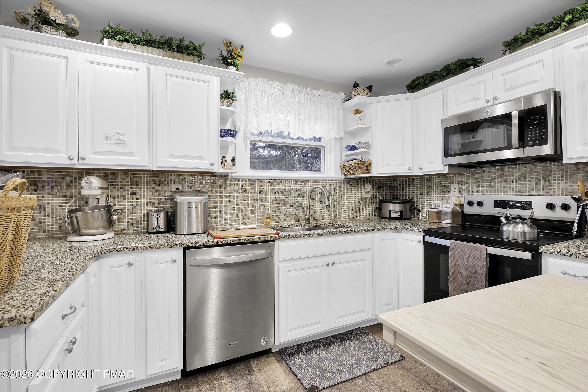 2042 Highway 92 Pittston, PA 18643 - Photo 12 of 54 2042 State Route 92