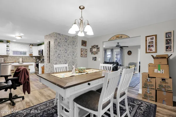 $299,900 | 2042 Highway 92, Pittston, PA 18643