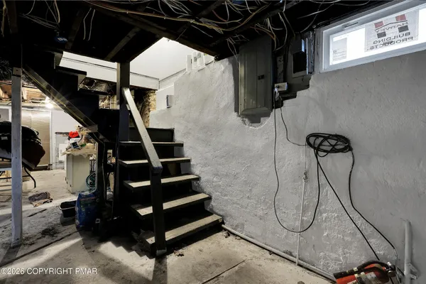 $299,900 | 2042 Highway 92, Pittston, PA 18643