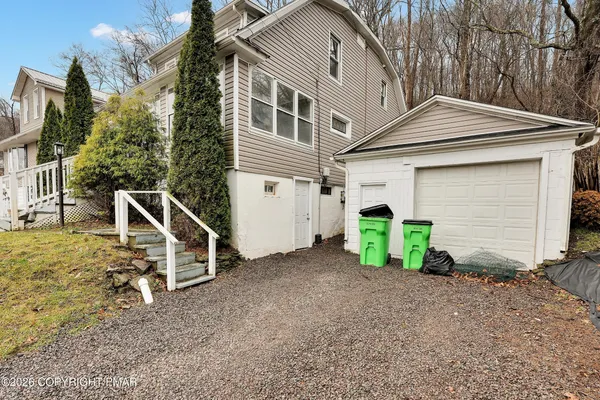 $299,900 | 2042 Highway 92, Pittston, PA 18643