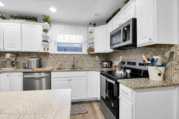 $299,900 | 2042 Highway 92, Pittston, PA 18643