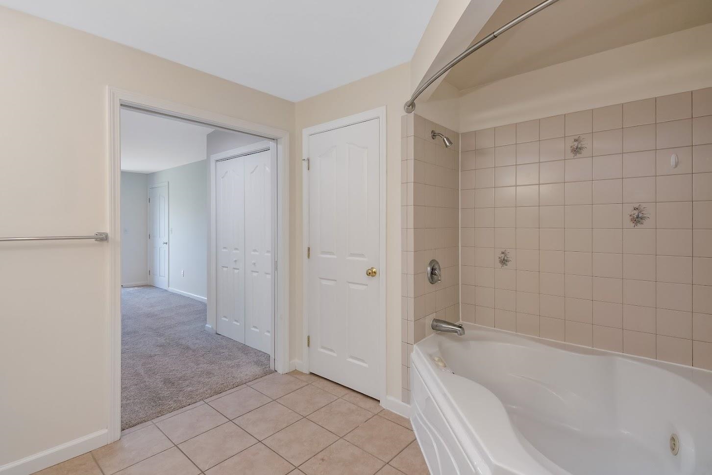 83 Claire Point Road, Unit 83 Burlington, VT 05408 - Photo 12 of 25 Gallery Image 12