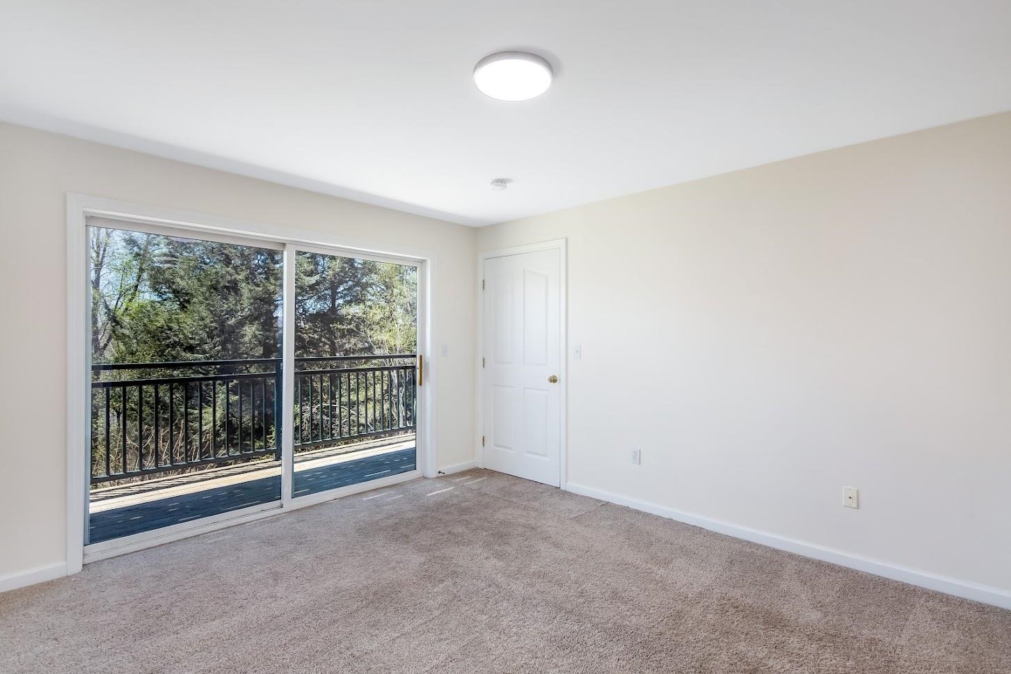 83 Claire Point Road, Unit 83 Burlington, VT 05408 - Photo 13 of 25 Gallery Image 13