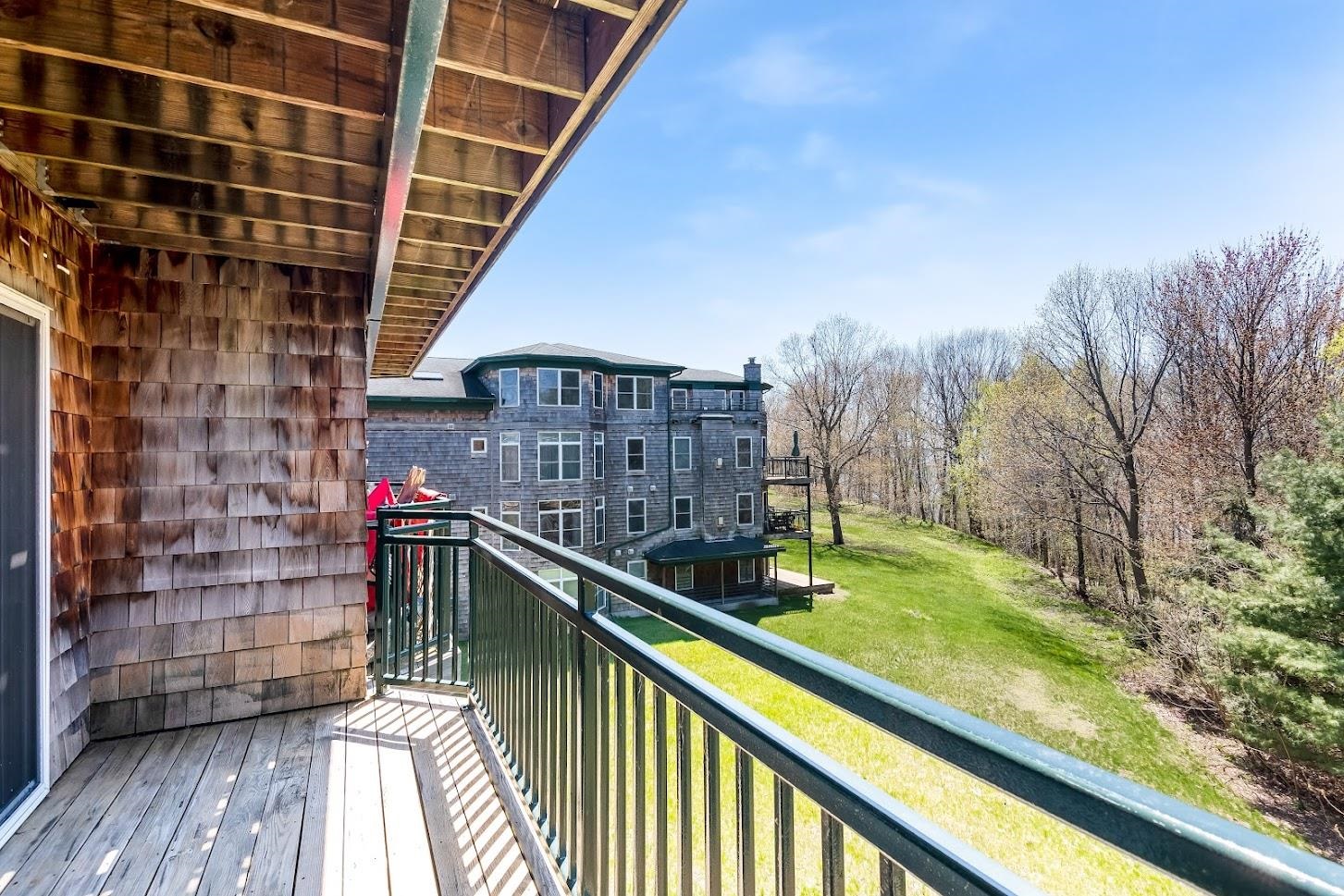 83 Claire Point Road, Unit 83 Burlington, VT 05408 - Photo 18 of 25 Gallery Image 18