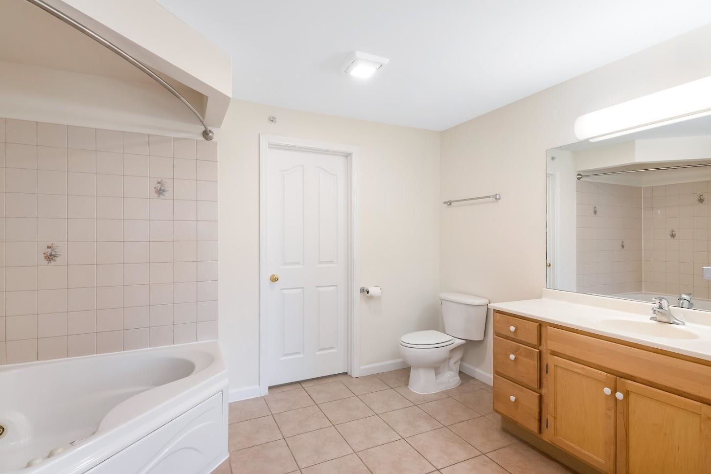 83 Claire Point Road, Unit 83 Burlington, VT 05408 - Photo 10 of 25 Gallery Image 10