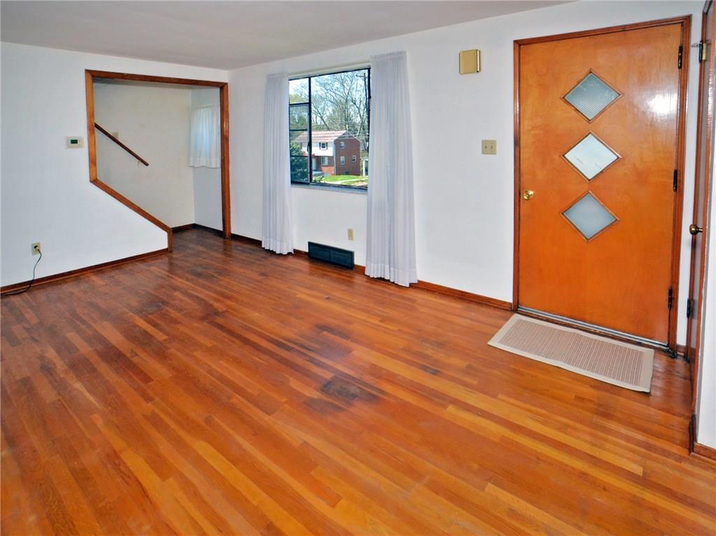 6404 Verona Road Verona, PA 15147 - Photo 4 of 21