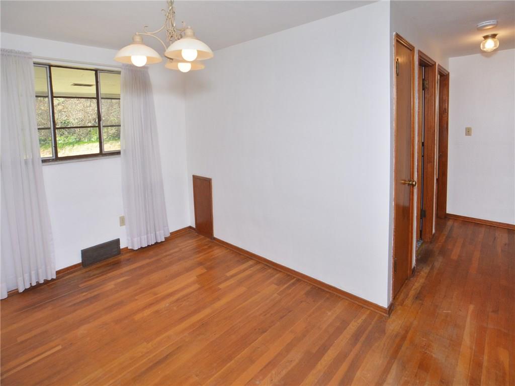 6404 Verona Road Verona, PA 15147 - Photo 5 of 21