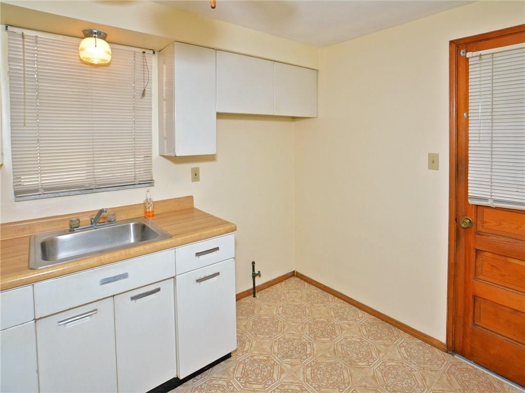 6404 Verona Road Verona, PA 15147 - Photo 9 of 21