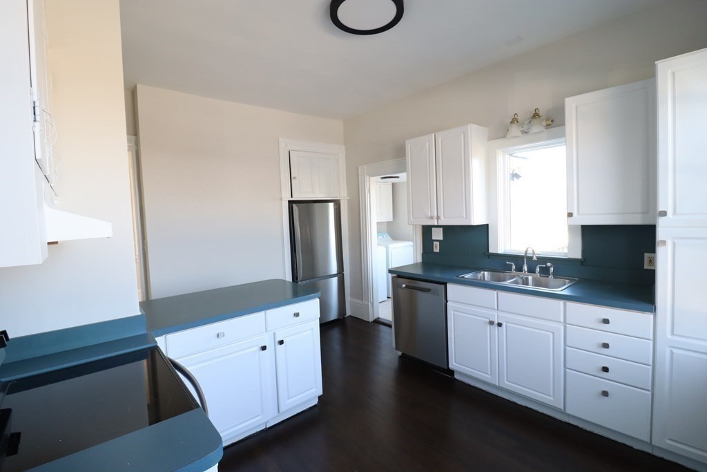 116 Rhoda Street Quincy, MA 02169 - Photo 19 of 30 Gallery Image 19