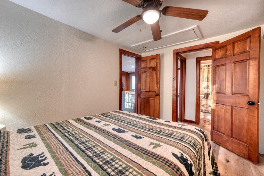 408 Smith Road Brasstown, NC 28902 - Photo 18 of 38