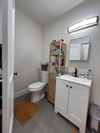 $2,475 | 281 Highland Avenue, Unit 1B, Somerville, MA 02143
