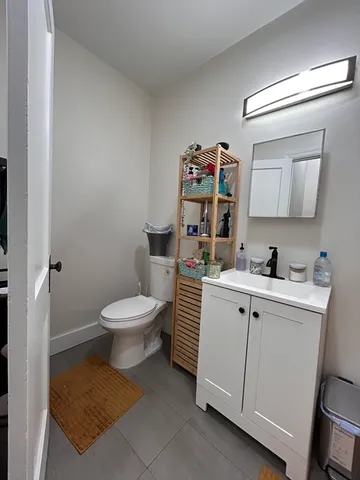 $2,475 | 281 Highland Avenue, Unit 1B, Somerville, MA 02143