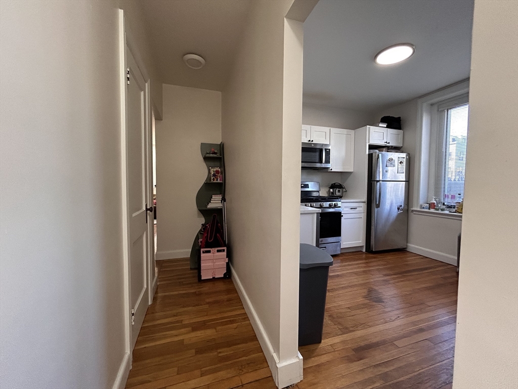 281 Highland Avenue, Unit 1B Somerville, MA 02143 - Photo 3 of 12