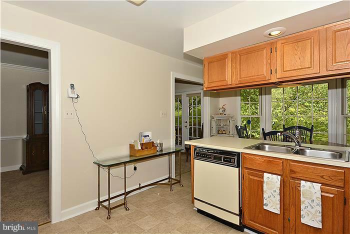 5600 Rivendell Place Frederick, MD 21703 - Photo 6 of 15 Kitchen