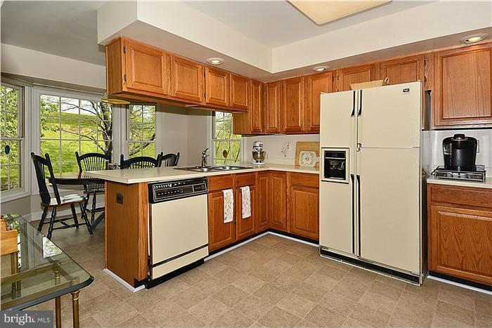 5600 Rivendell Place Frederick, MD 21703 - Photo 7 of 15 Kitchen