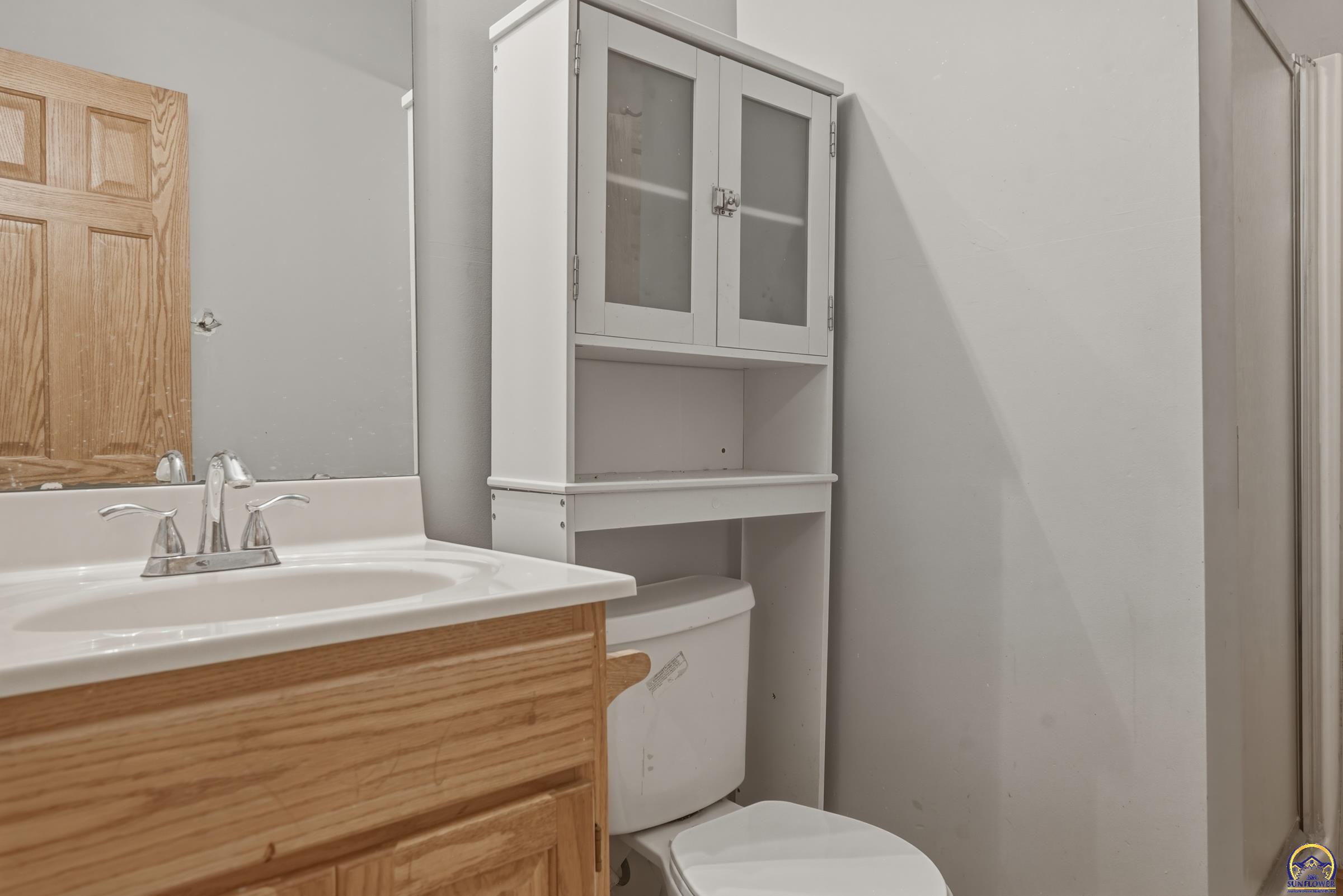 2848 Southwest Indian Hills Road Topeka, KS 66614 - Photo 16 of 41