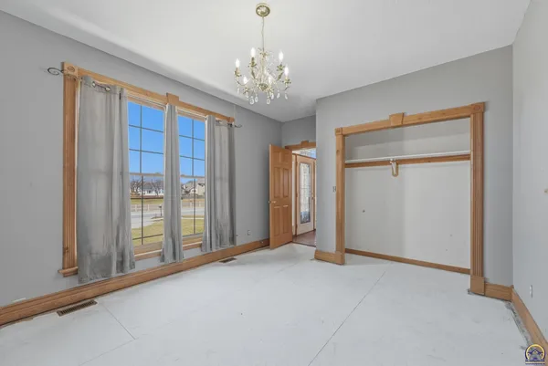 $325,000 | 2848 Southwest Indian Hills Road, Topeka, KS 66614