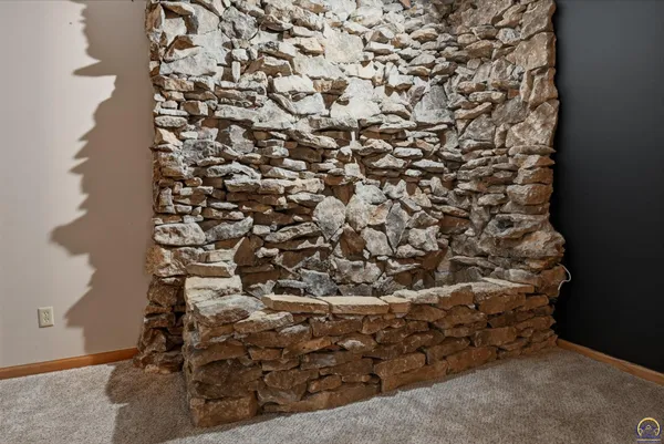 $325,000 | 2848 Southwest Indian Hills Road, Topeka, KS 66614