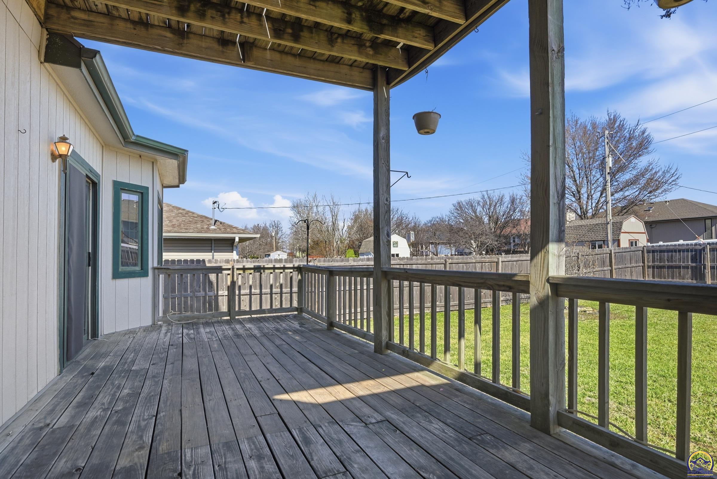 2848 Southwest Indian Hills Road Topeka, KS 66614 - Photo 36 of 41