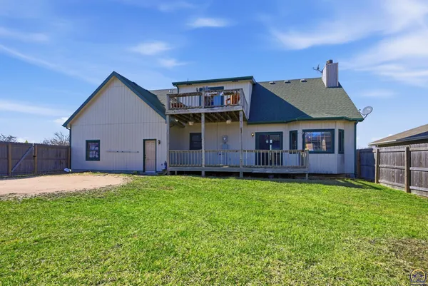 $325,000 | 2848 Southwest Indian Hills Road, Topeka, KS 66614