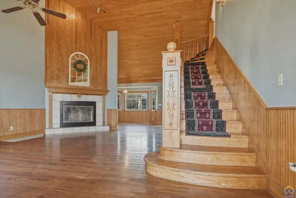 $325,000 | 2848 Southwest Indian Hills Road, Topeka, KS 66614