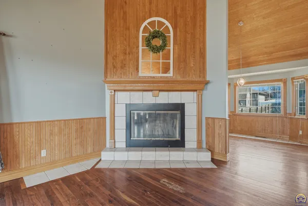 $325,000 | 2848 Southwest Indian Hills Road, Topeka, KS 66614