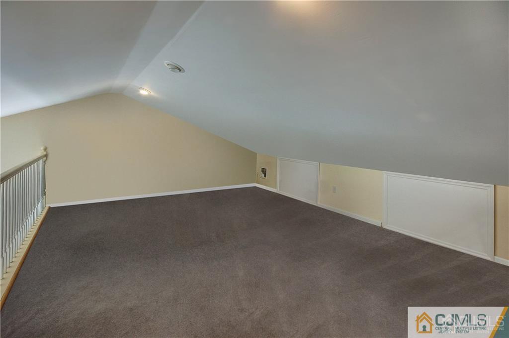 19 Algonquin Road Holmdel, NJ 07733 - Photo 12 of 33 Gallery Image 12