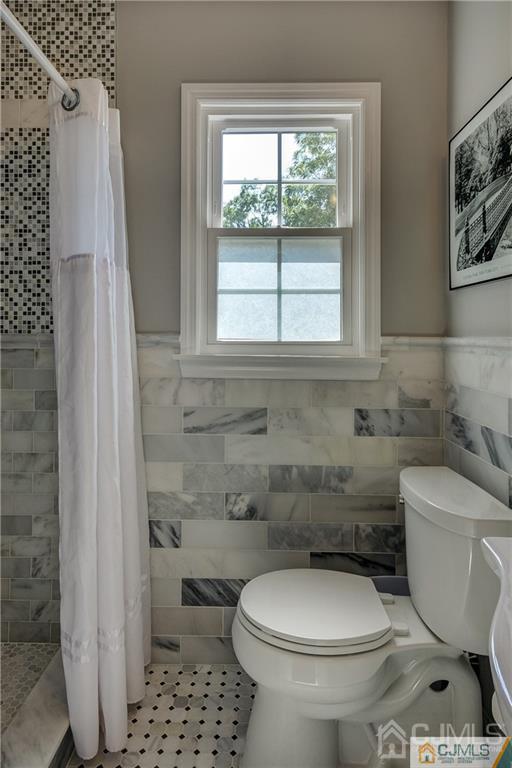 19 Algonquin Road Holmdel, NJ 07733 - Photo 17 of 33 Gallery Image 17