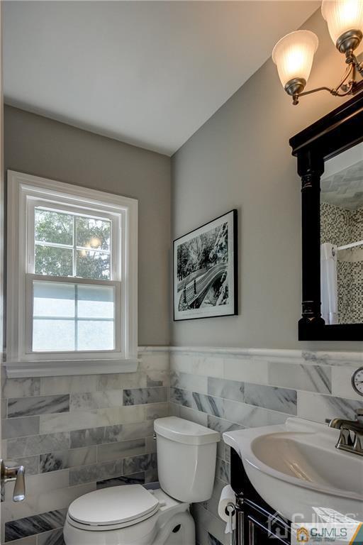 19 Algonquin Road Holmdel, NJ 07733 - Photo 18 of 33 Gallery Image 18