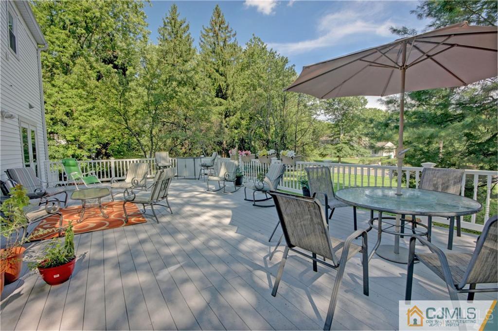 19 Algonquin Road Holmdel, NJ 07733 - Photo 24 of 33 Gallery Image 24