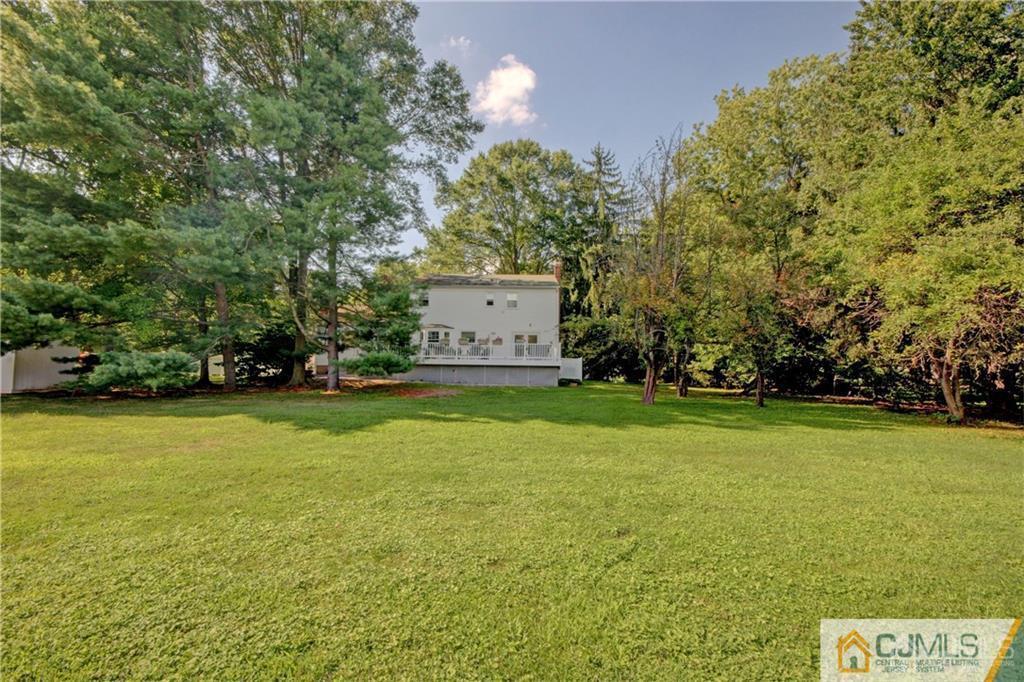 19 Algonquin Road Holmdel, NJ 07733 - Photo 25 of 33 Gallery Image 25