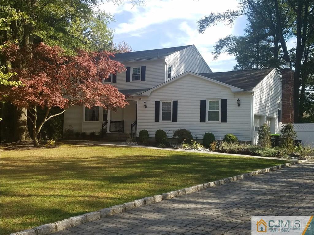 19 Algonquin Road Holmdel, NJ 07733 - Photo 28 of 33 Gallery Image 28