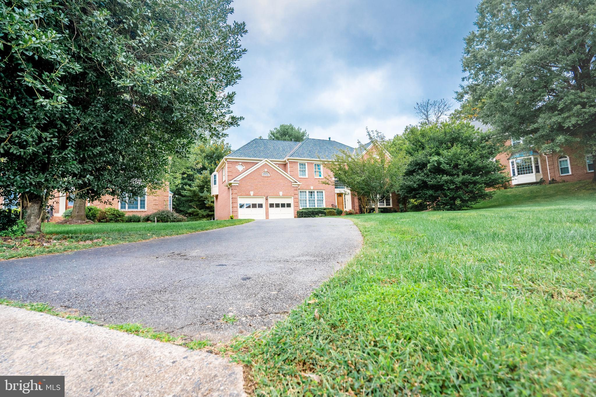 9736 Middleton Ridge Road Vienna, VA 22182 - Photo 2 of 85