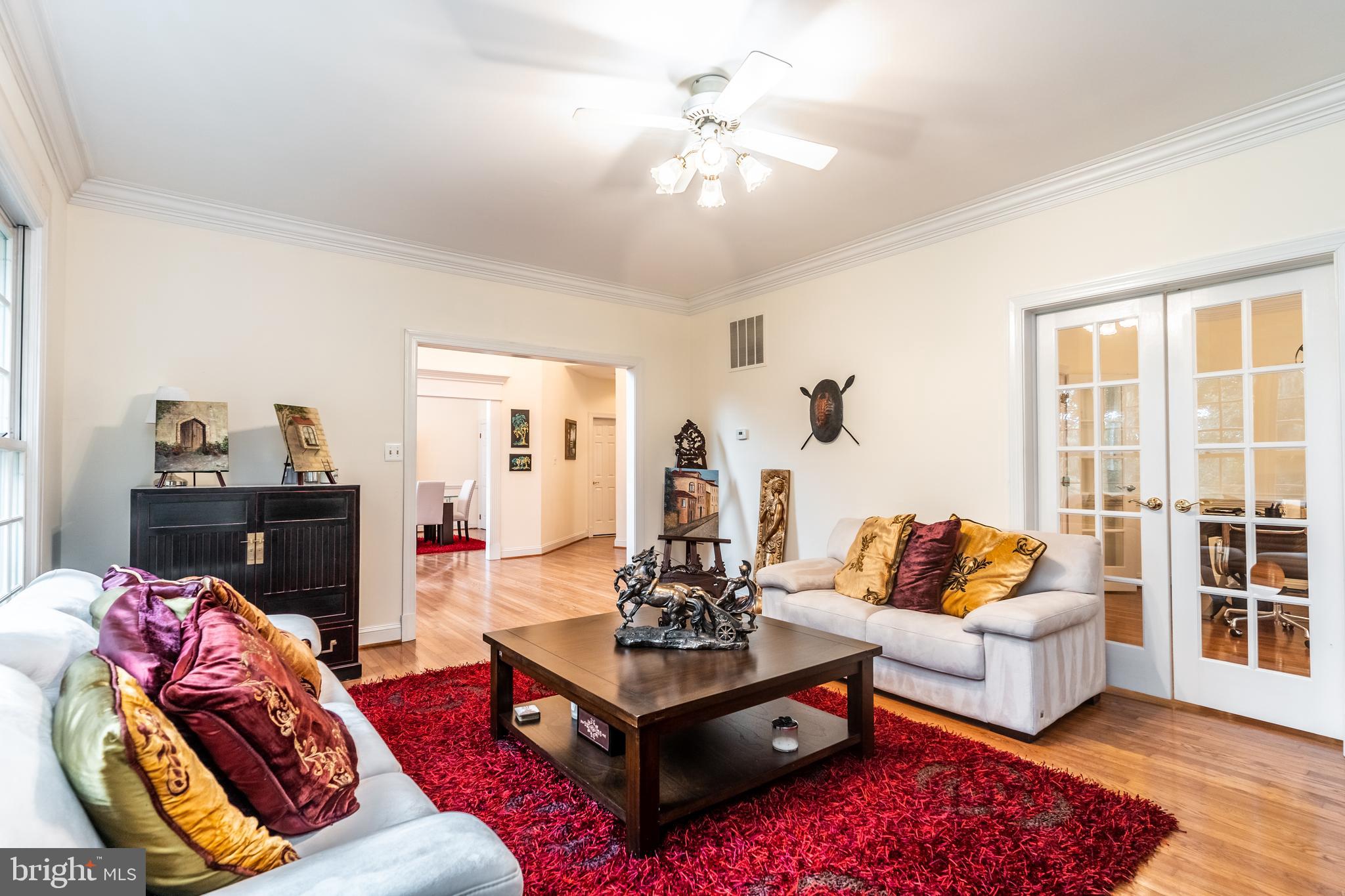 9736 Middleton Ridge Road Vienna, VA 22182 - Photo 16 of 85