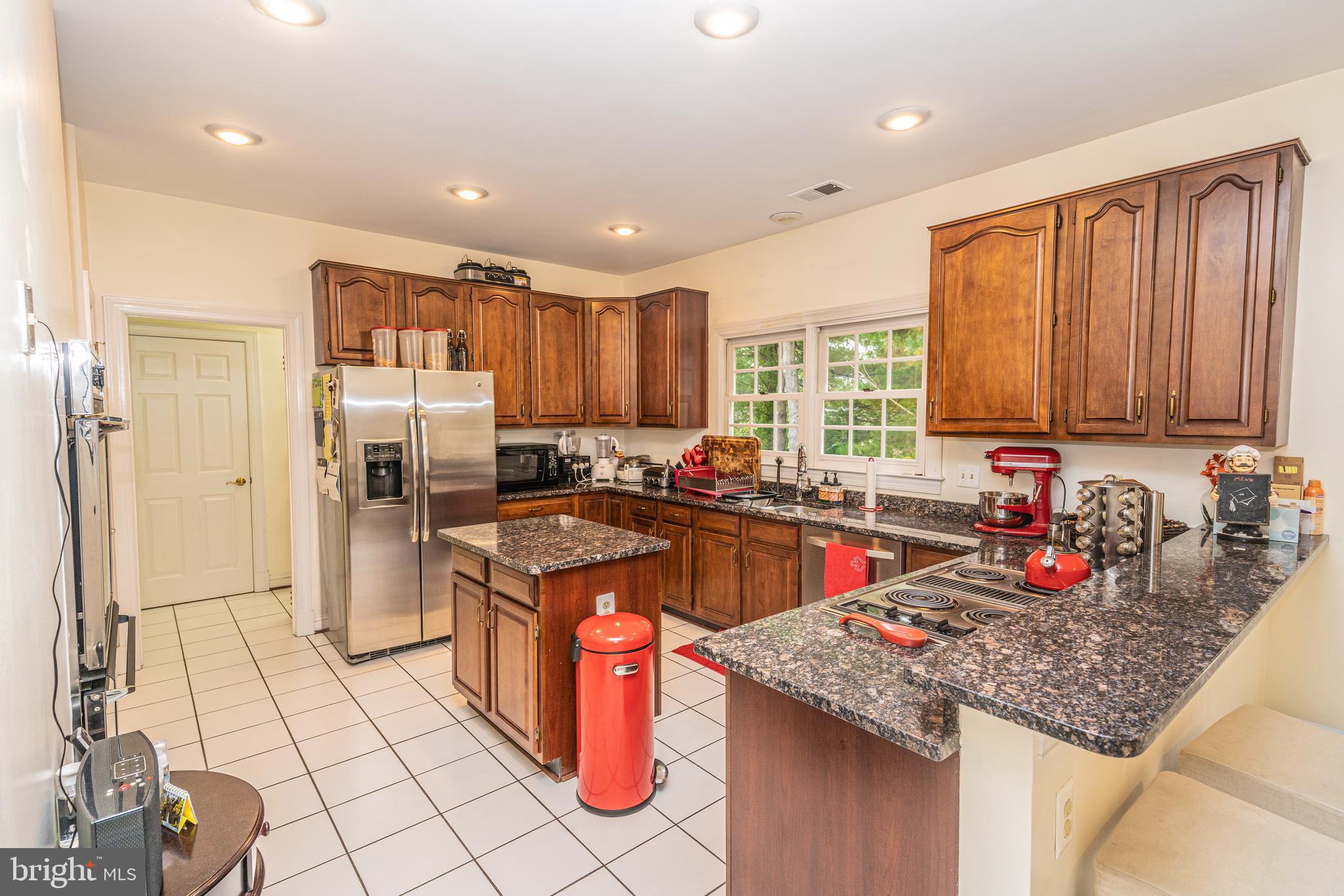 9736 Middleton Ridge Road Vienna, VA 22182 - Photo 42 of 85