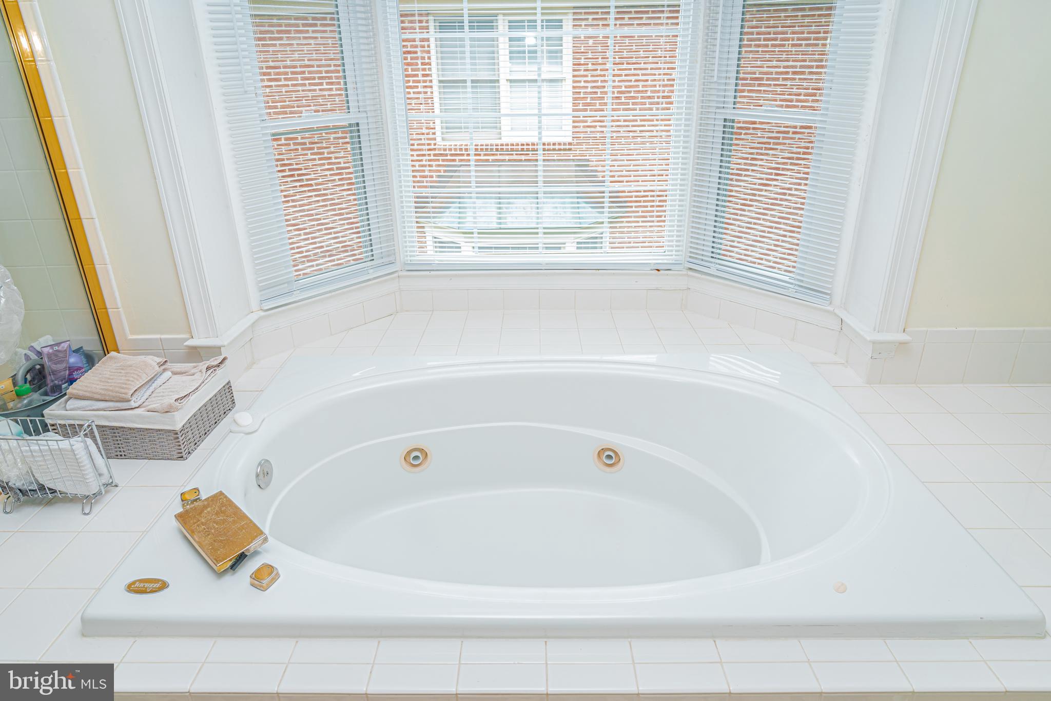 9736 Middleton Ridge Road Vienna, VA 22182 - Photo 53 of 85