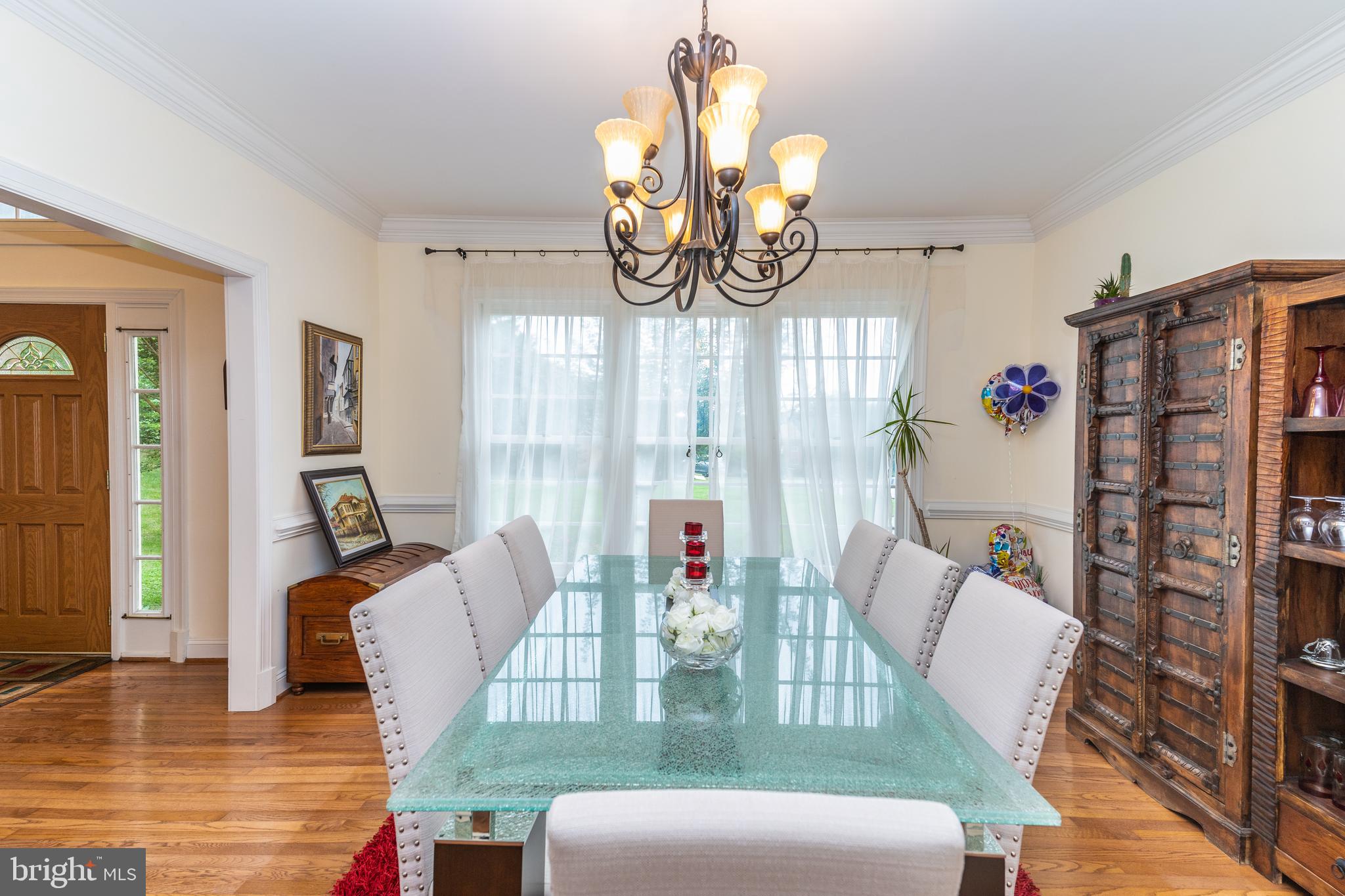 9736 Middleton Ridge Road Vienna, VA 22182 - Photo 10 of 85