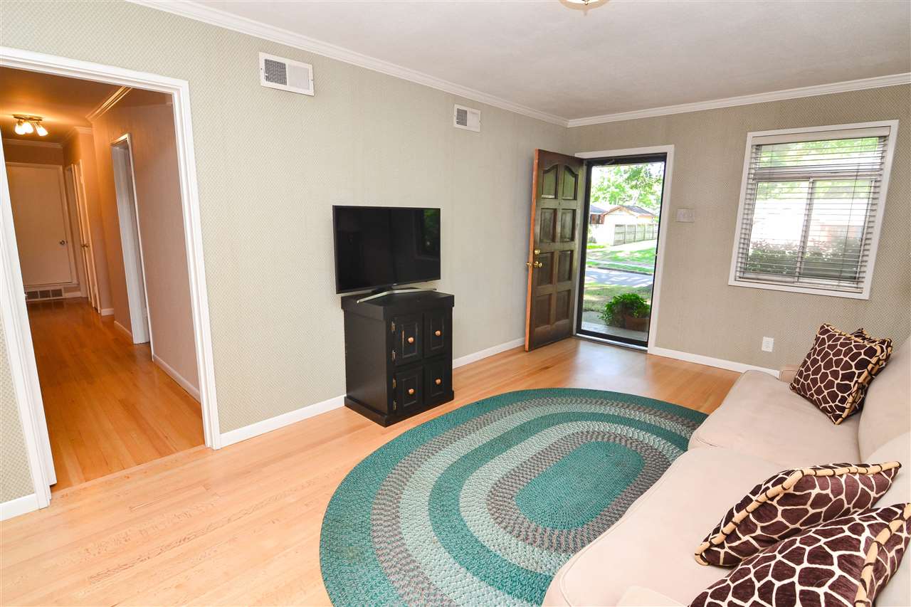 488 Chalmers Road Memphis, TN 38120 - Photo 8 of 19