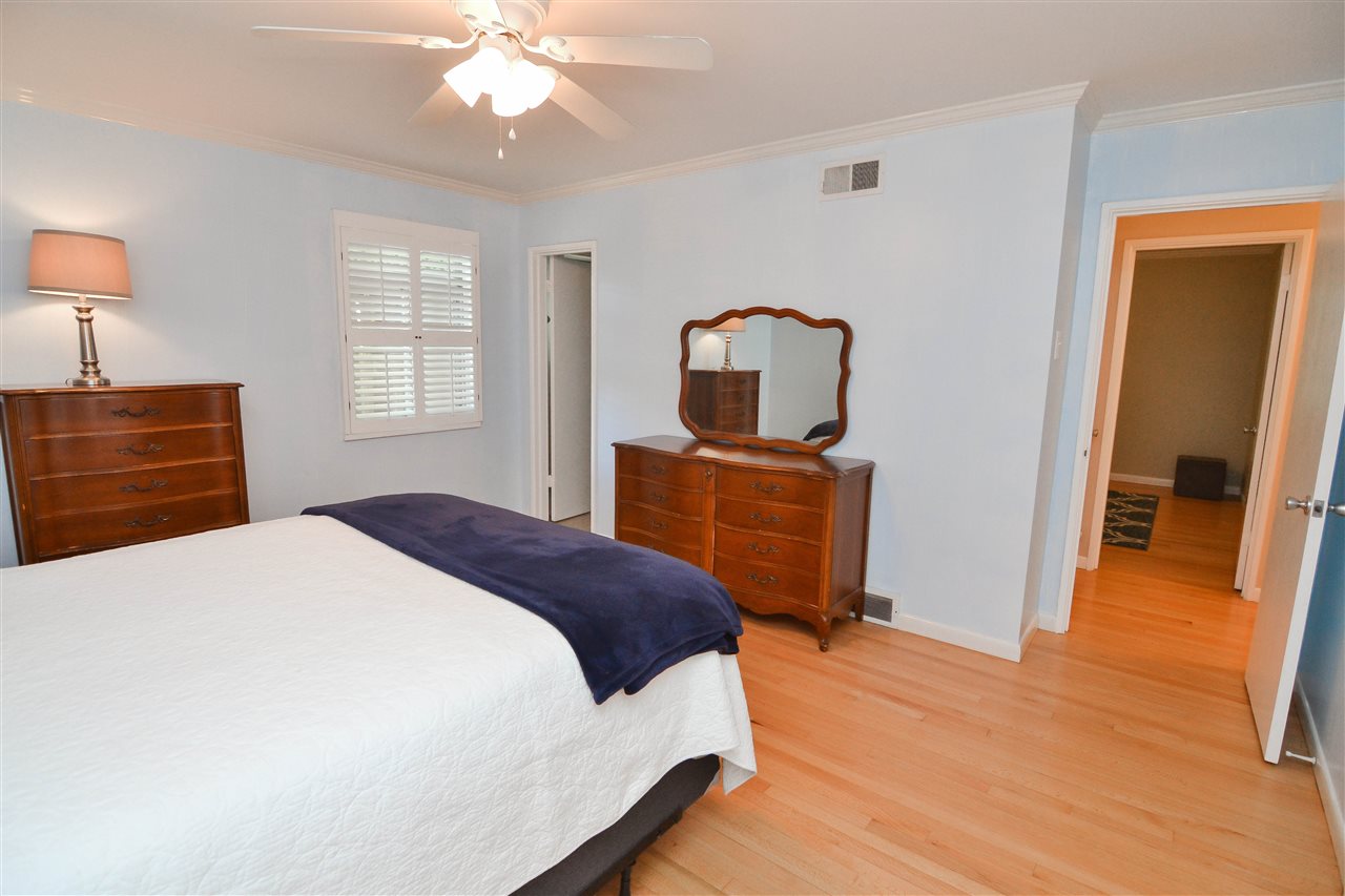488 Chalmers Road Memphis, TN 38120 - Photo 10 of 19