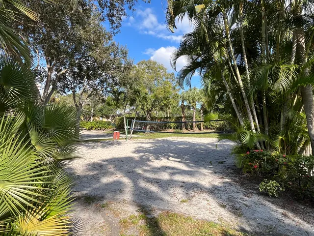 $1,950 | 2002 Belmont Place, Boynton Beach, FL 33436