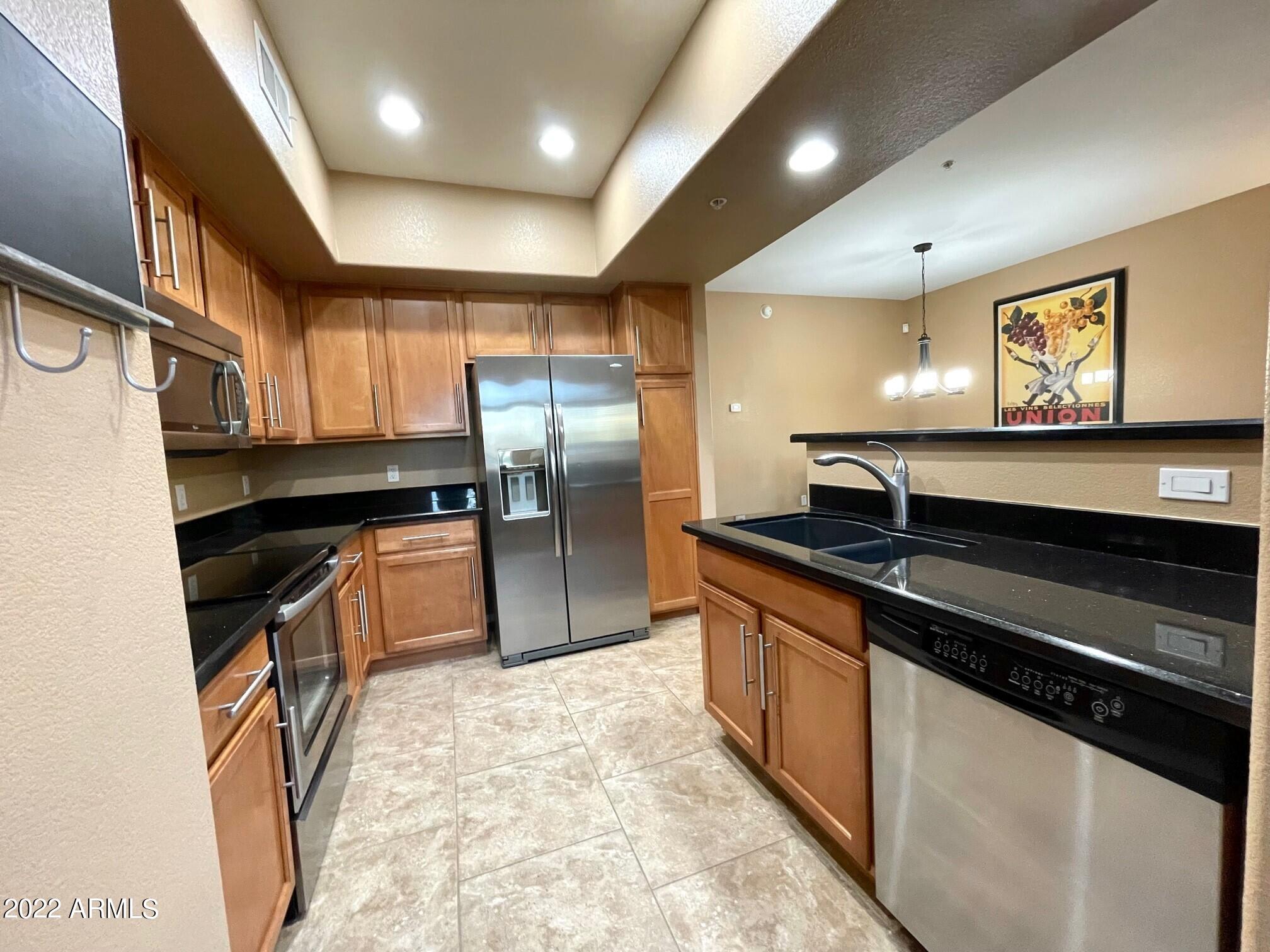2402 East 5th Street, Unit 1559 Tempe, AZ 85288 - Photo 5 of 20 5 - Kitchen