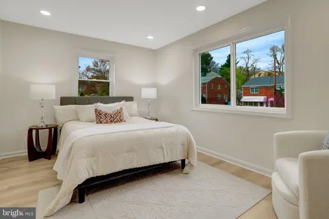 $685,000 | 27 South French Street, Alexandria, VA 22304