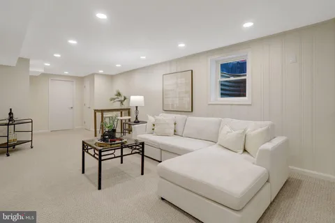 $685,000 | 27 South French Street, Alexandria, VA 22304