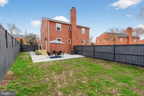 $685,000 | 27 South French Street, Alexandria, VA 22304