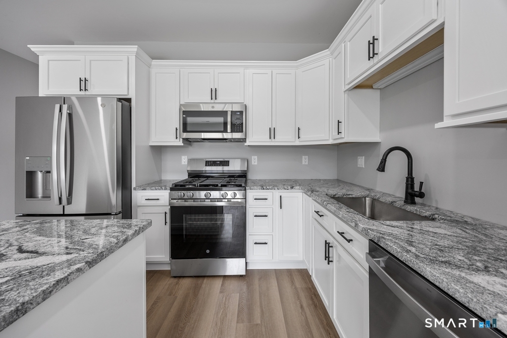210 Munson Road, Unit 1B Wolcott, CT 06716 - Photo 4 of 28 Kitchen