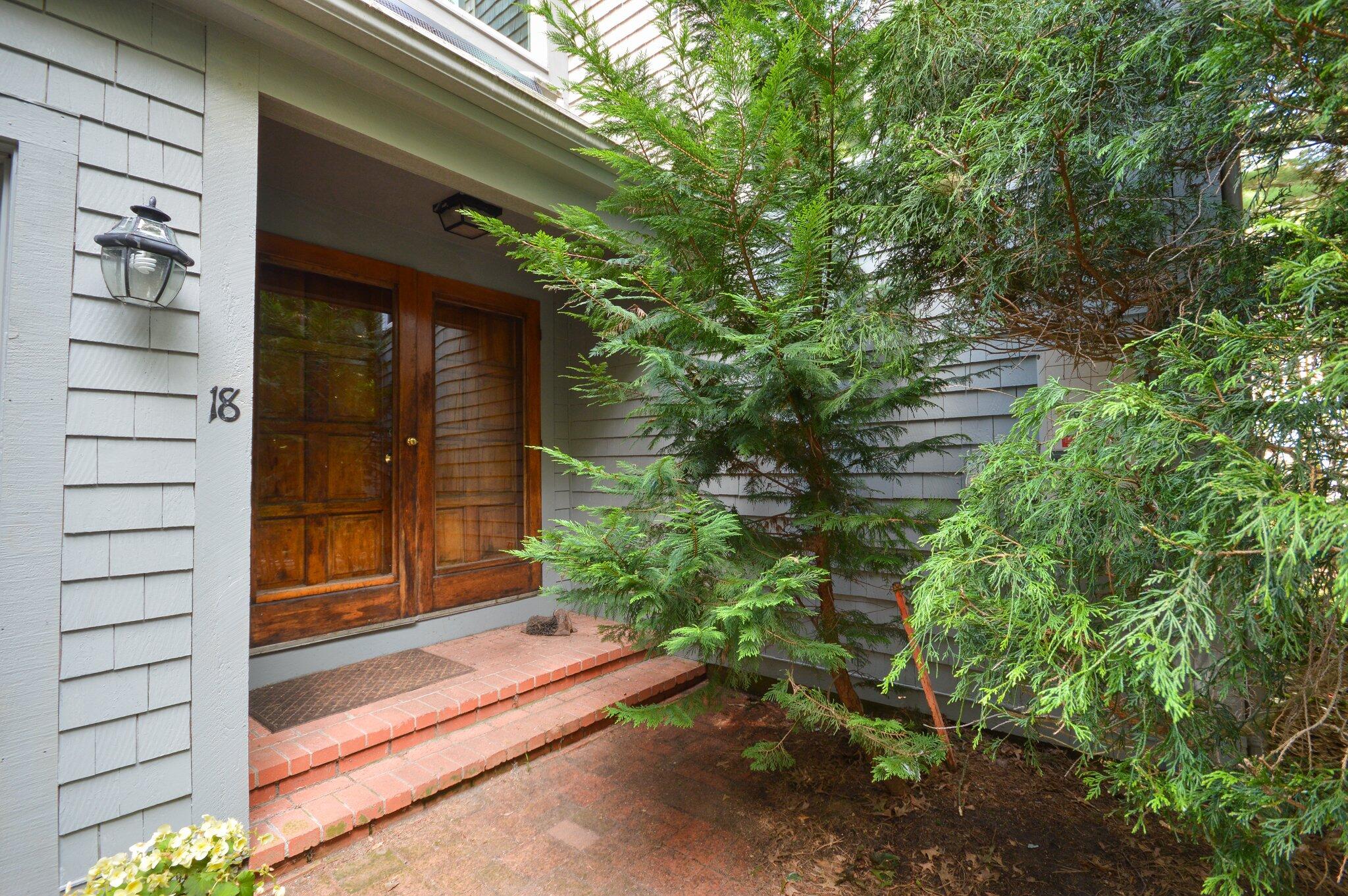 18 Punkhorn Point Road Mashpee, MA 02649 - Photo 3 of 33 49-print-DSC_1292