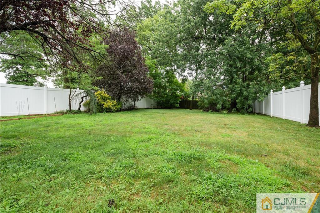 555 Chain O' Hills Road Colonia, NJ 07067 - Photo 18 of 18 a view of a garden